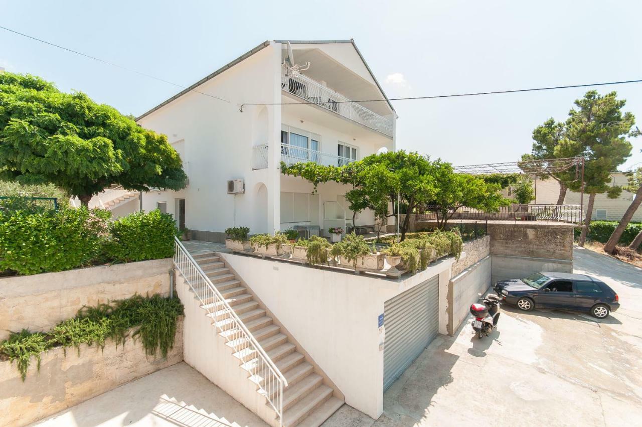 Appartamento Modern Duće Esterno foto